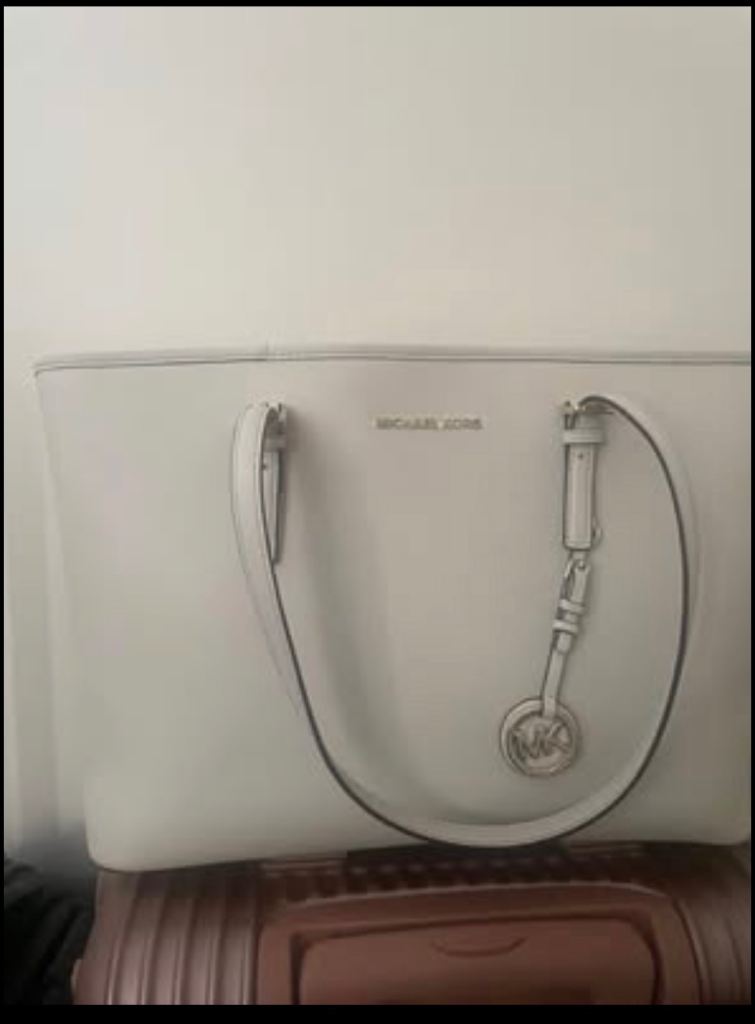 Michael Kors Beige bag 