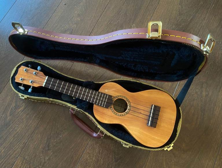 Ukulele ' Antonio Carvalho Ukulele 