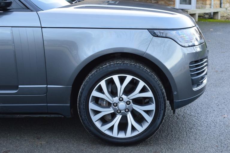 2018 Land Rover Range Rover 4.4 SDV8 Autobiography 4dr Auto ESTATE DIESEL Automatic