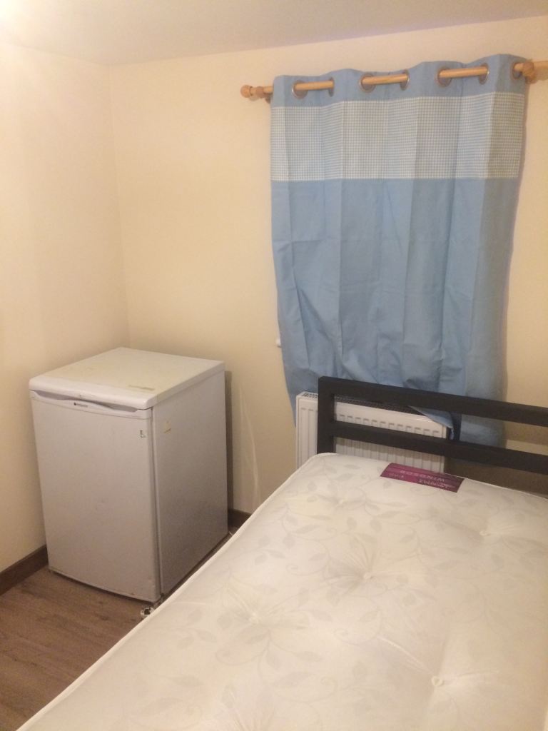Single bedroom 