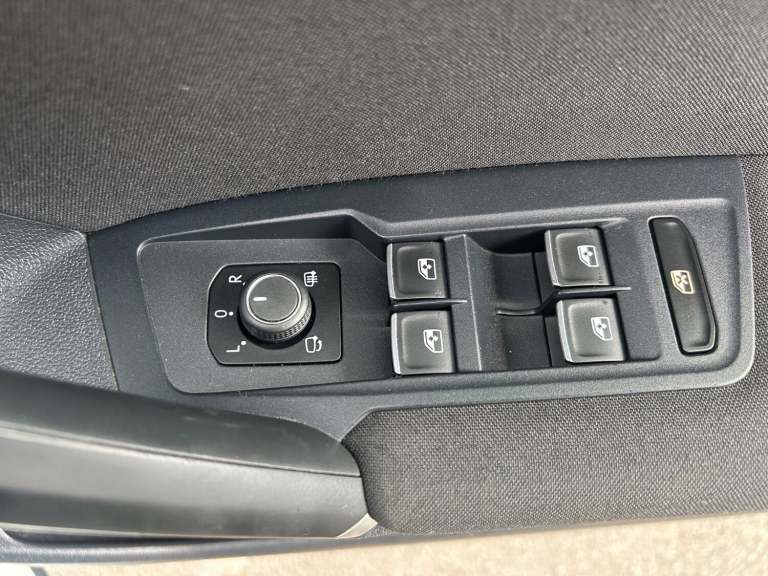 VOLKSWAGEN TIGUAN 2.0 TDI BlueMotion Tech SE Navigation 2016