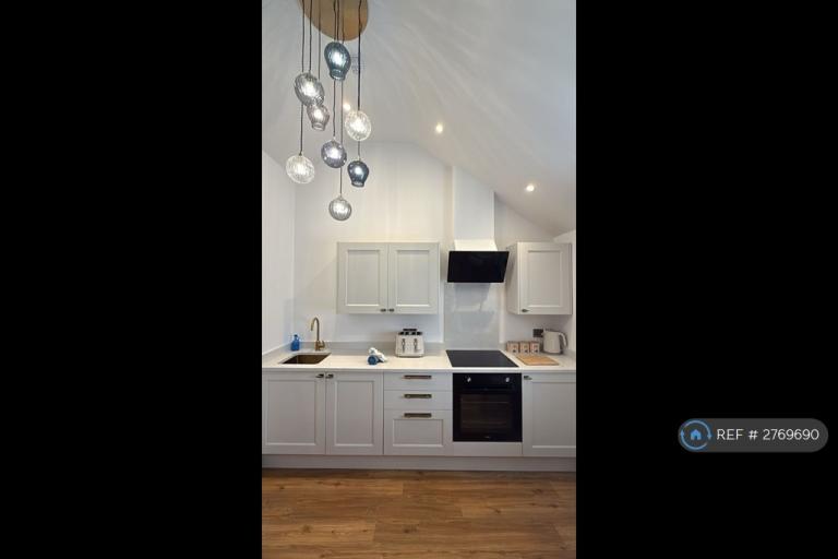 Studio flat in Jackson Street, Derby, DE22 (#2769690)