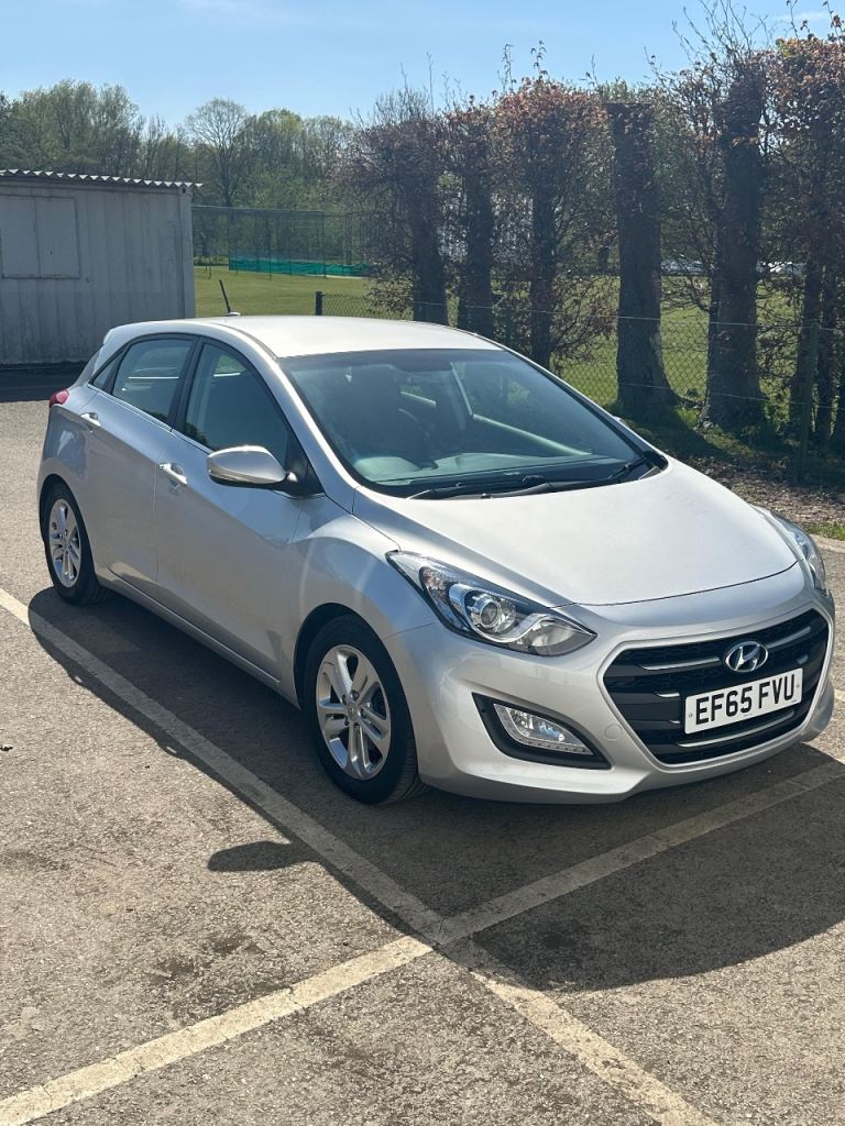 Hyundai I30 SE Nav Blue Drive CRDi 2015 Auto Diesel Silver 5 Door Hatchback
