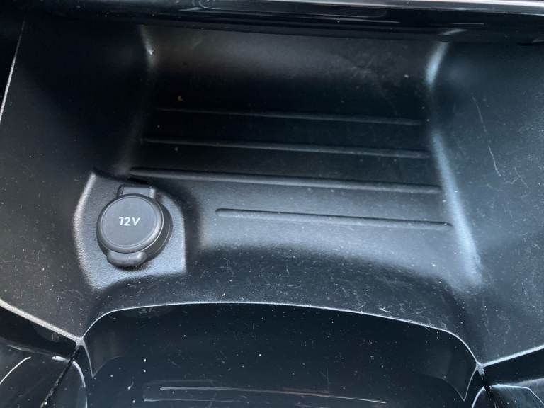 2022 Peugeot 2008 1.2 PureTech Allure Premium 5dr Estate PETROL Manual