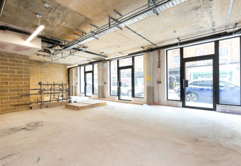 Retail/ Commercial Unit to Let In Spitalfields- 27b Toynbee Street, E1