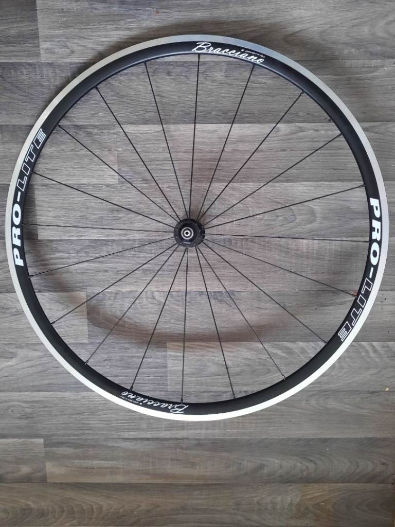 700c Road bike aero front wheel Pro Lite / DT Swiss. New !