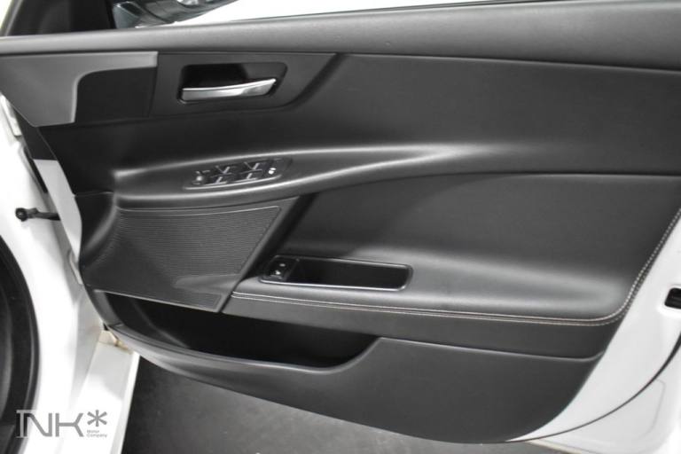 2016 Jaguar XE 2.0d [180] R-Sport 4dr Auto SALOON DIESEL Automatic