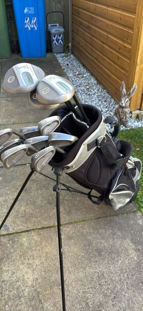 Full Set of Golf Clubs with Stand Bag – Good Condition