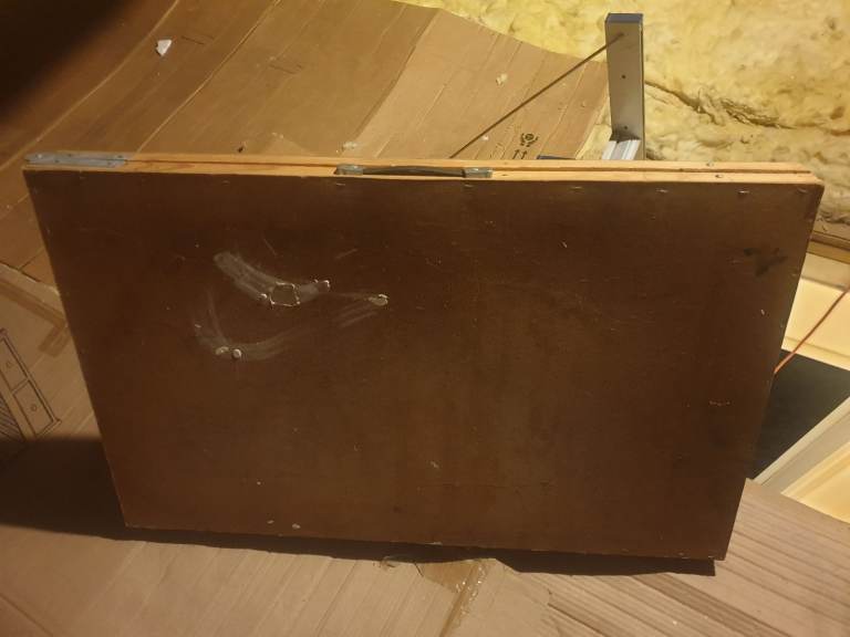 Wallpaper/decorating table 