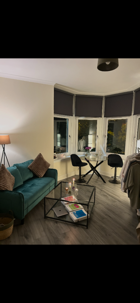 Large double room available, bay windows, Southside Glasgow 