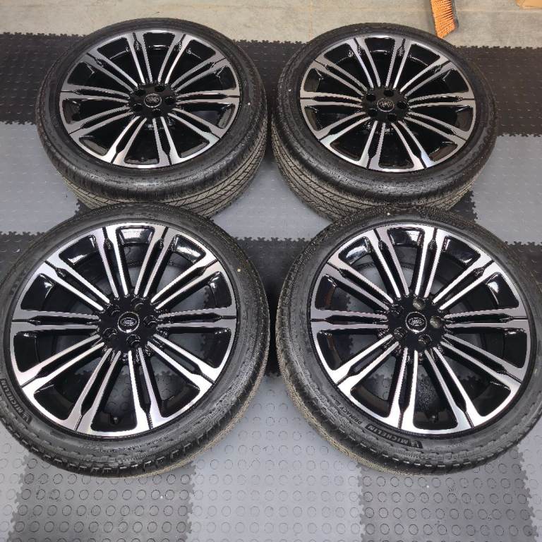 Genuine Range Rover 23" Style 1075 Alloy wheels Sport Vogue L460 L461
