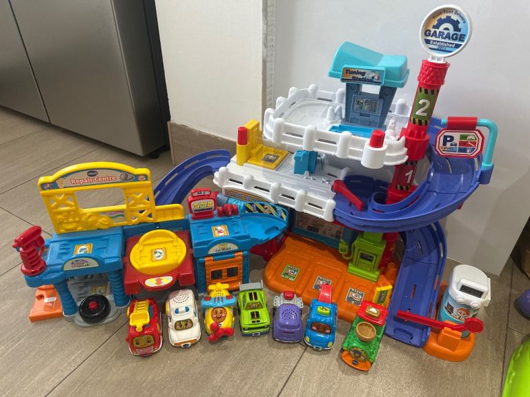 Vtech Toot toot garage and repair centre