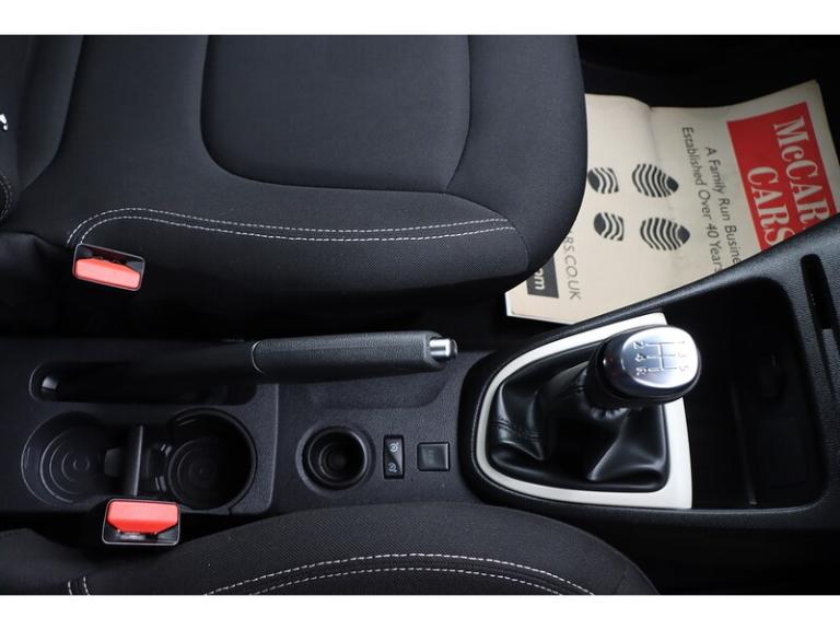 2018 Renault Captur TCe ENERGY Play SUV Petrol Manual