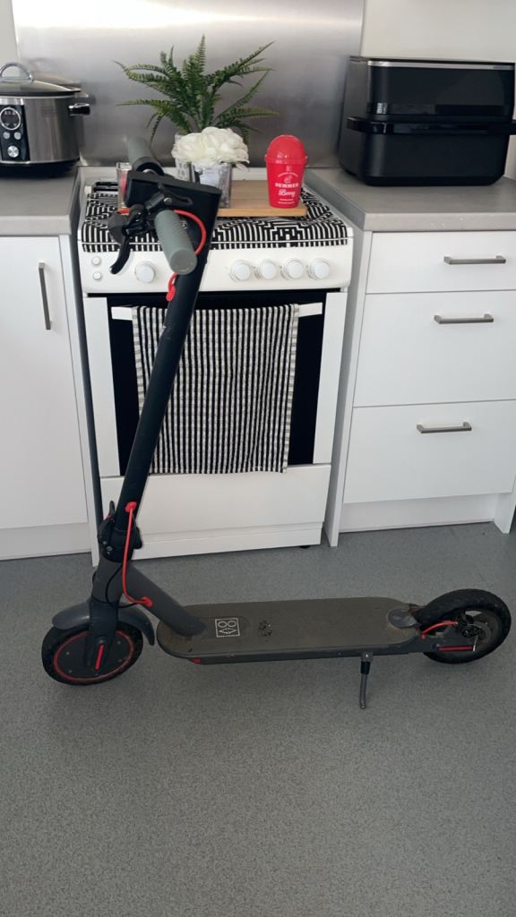 AVOVO electric scooter 