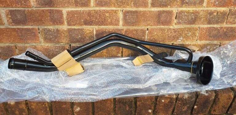 Nissan Micra MK2 K11 1992-2003 - Fuel Filler Pipe and Fuel Cap