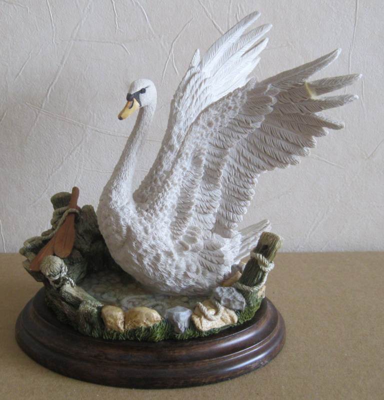 Country Artist Bird Sculptures