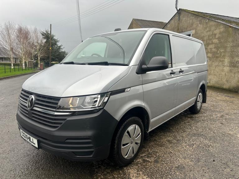 VOLKSWAGEN TRANSPORTER 2.0 TDI T28 Startline 2022