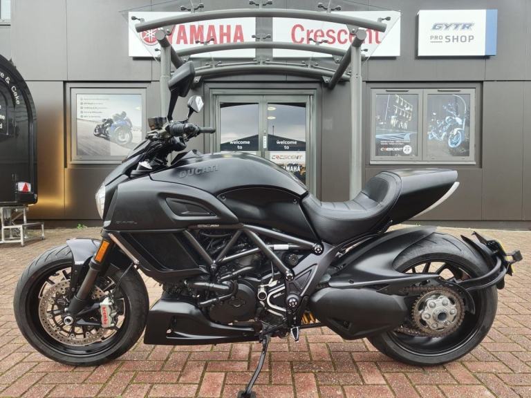 DUCATI DIAVEL 2018 - FULL HISTORY - ENGINE PROTECTION - LOW MILES 
