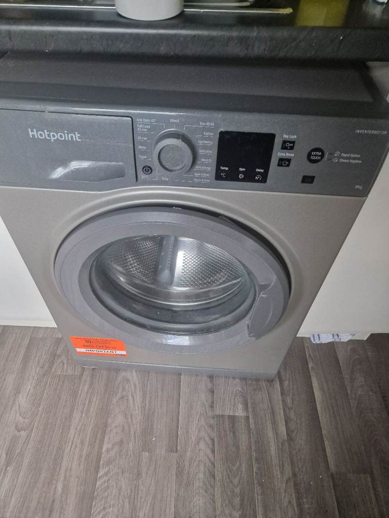 Silver Hotpoint washing machine £60