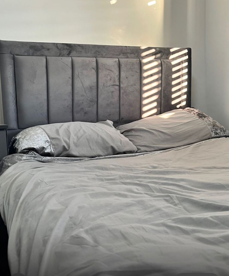 3/4 bed with mattress 