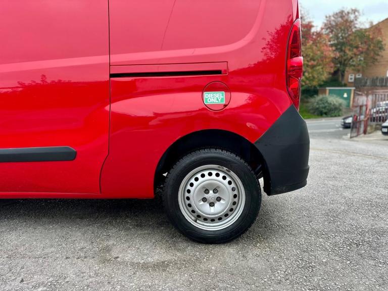 2016 Vauxhall Combo 2300 1.6 CDTI 16V H1 Van Tecshift PANEL VAN Diesel Manual