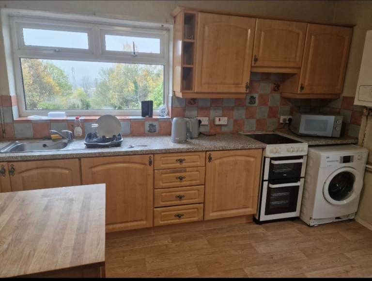 Large Room to let in Sheffield 