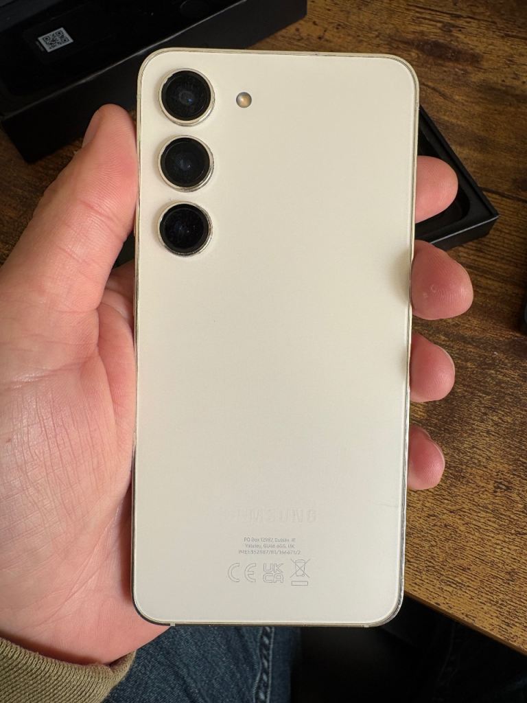 Samsung Galaxy S23 128GB - Cream