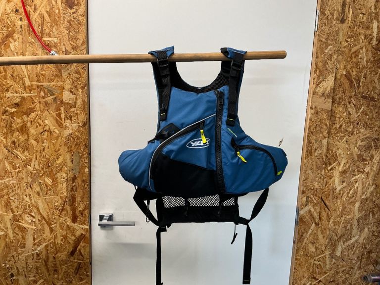 Yak high back 60 kayak buoyancy aid
