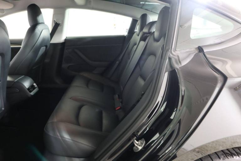 2021 Tesla Model 3 (Dual Motor) Long Range Auto 4WDE 4dr Saloon ELECTRIC Automatic