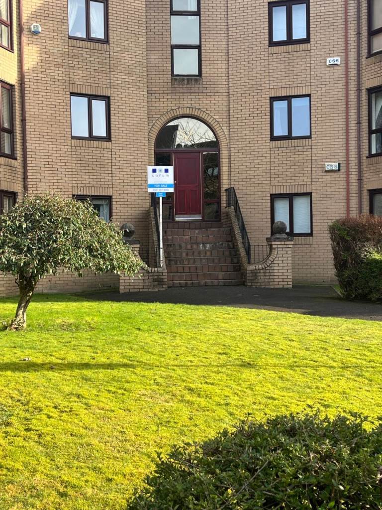 Hyndland 1 Bed Flat with Garage