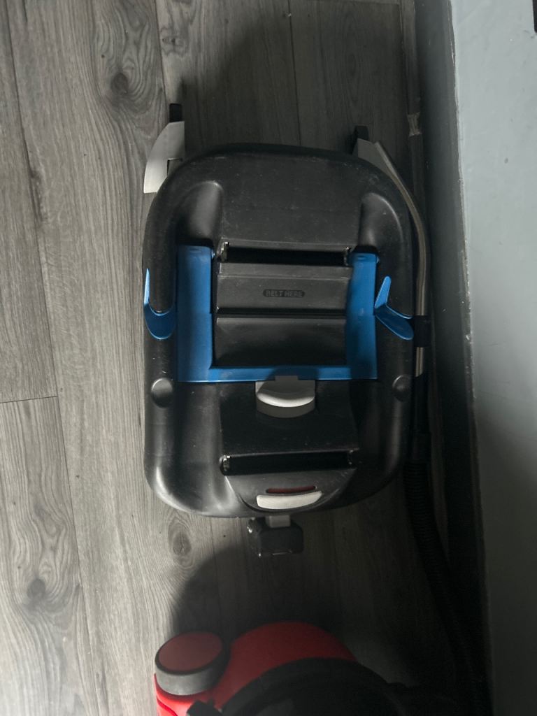 Black Baby Car Seat Base – Good Condition