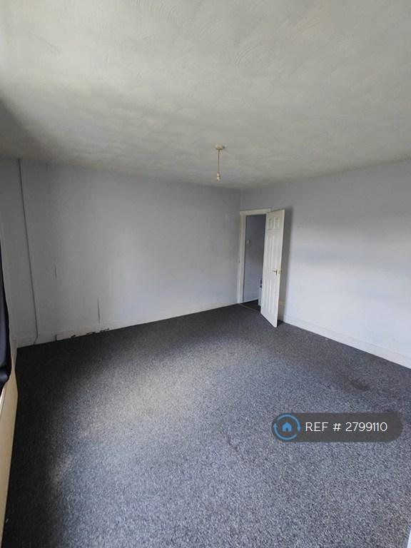 2 bedroom house in Kenyon Avenue, Oldham, OL8 (2 bed) (#2799110)