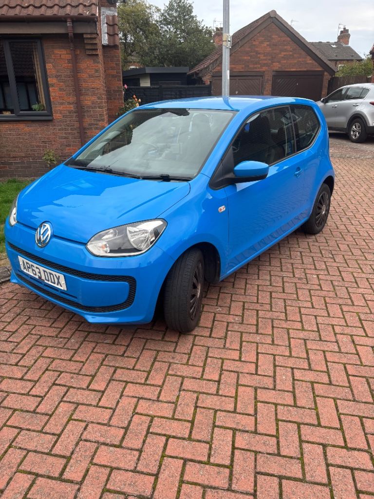 Volkswagen, UP, Hatchback, 2014, Manual, 999 (cc), 3 doors