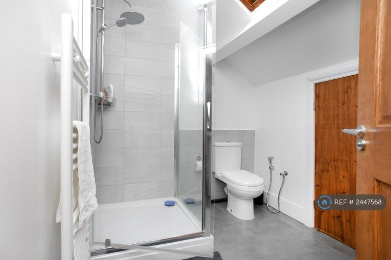 5 bedroom house in Chaucer Street, Leicester, LE2 (5 bed) (#2447568)