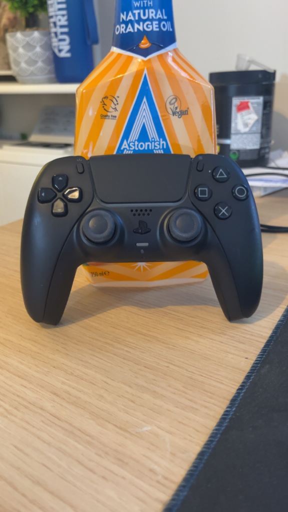 PS5 Duelsense controller