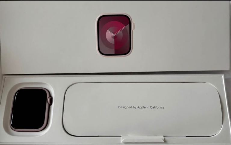 Brand New Apple Watch Series 9 - 45MM - Pink Aluminium