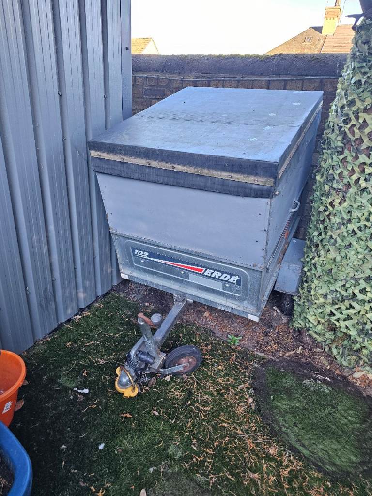 Erde 102 trailer for Sale with spare wheel 