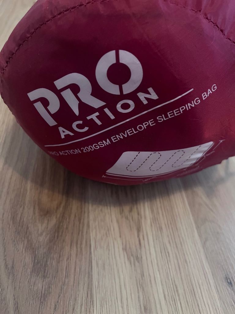 Pro Action Red Envelope Lightweight 200GSM Sleeping Bag 180 x 75 cm