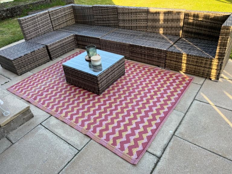 7 seater rattan garden sofa with cushions and table