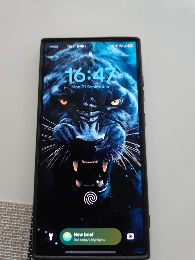 Samsung Galaxy S24 Ultra 512GB – Black, As Good As New