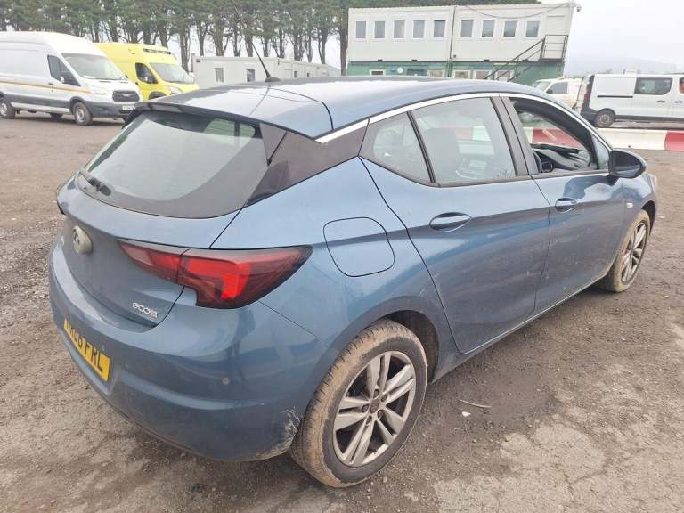 2016 Vauxhall Astra 1.6 CDTi ecoFLEX Design Euro 6 (s/s) 5dr HATCHBACK Diesel Manual