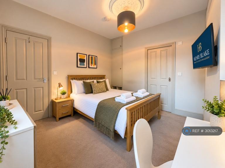 1 bedroom in Wokingham Road, Reading, RG6 (#3013217)