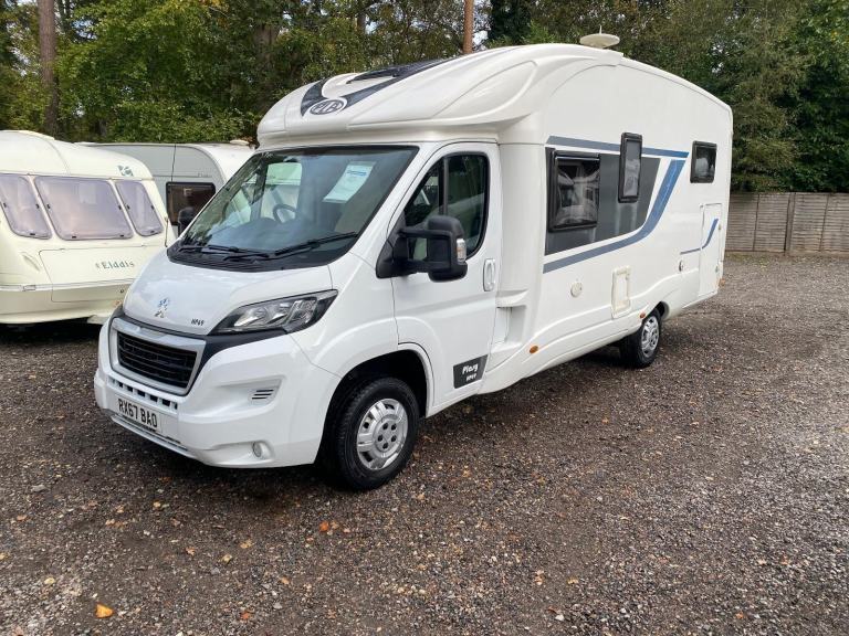 PEUGEOT BOXER PLASY HP69 - 17/67 - 5/6 BERTH - 12000 MILES - REAR SINGLE BEDS - 