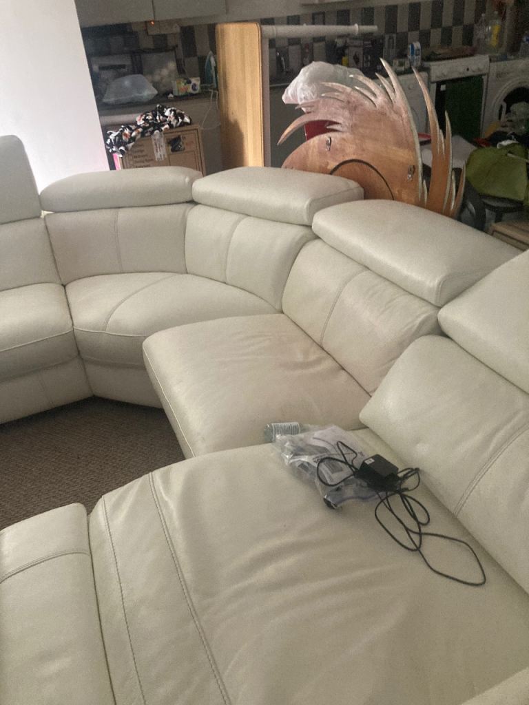 Cream Leather Recliner Sofa – Good Condition