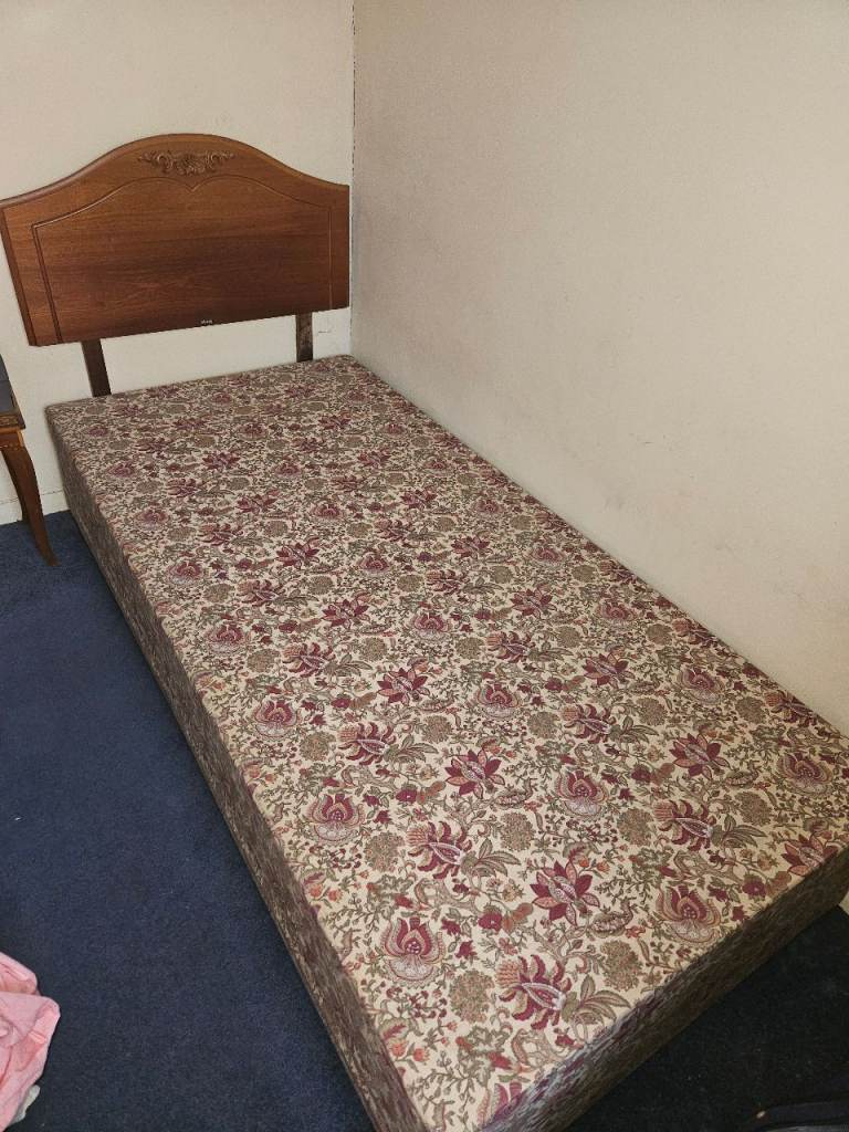 Single Bed & mattress
