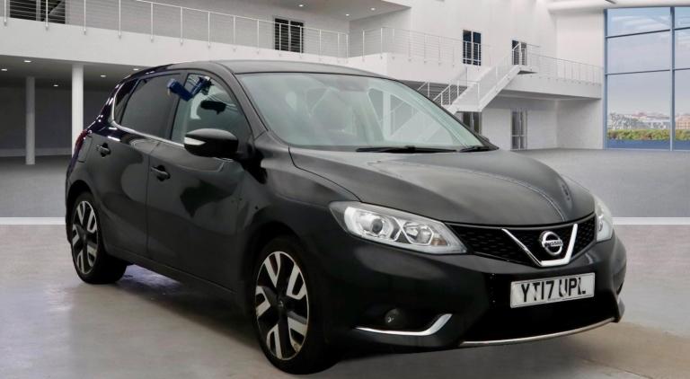 image for 2017 Nissan Pulsar 1.2 DiG-T Tekna 5dr HATCHBACK PETROL Manual