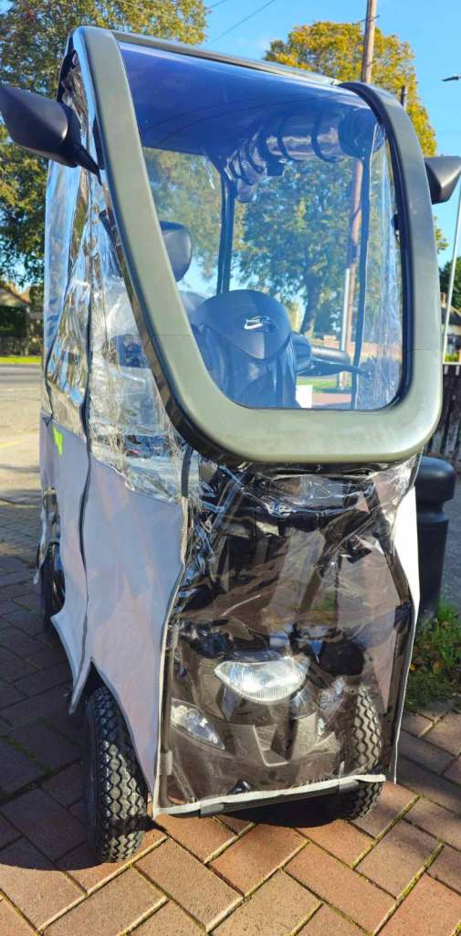 Mobility scooter with hard top canopy - part exchanges accepted 