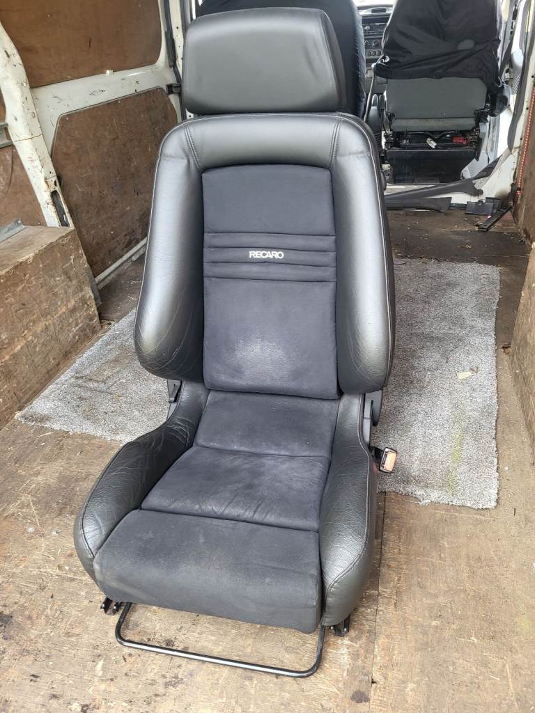 Recaro specialist seat