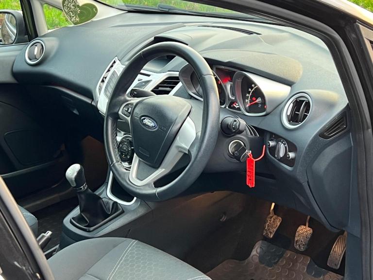 2012 Ford Fiesta 1.25 Zetec 5dr [82] HATCHBACK PETROL Manual