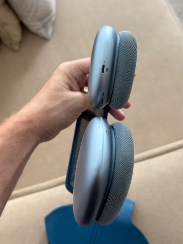 Apple AirPods Max Headphones - Sky Blue generation 1 | in
